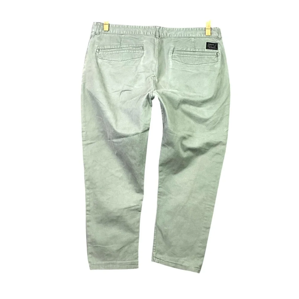 Quiksilver Straight Tapered Chino Pants Mens 39x24* Green Everyday Wear Skate